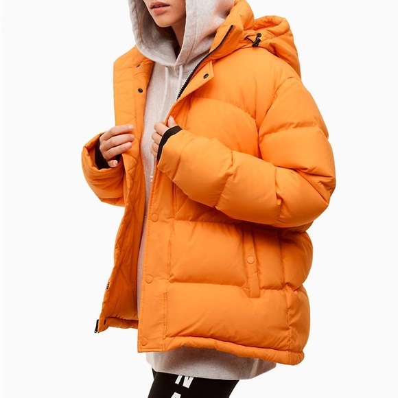 TNA Super Puff Matte Neon Jacket Shorty - Picture 3 of 4